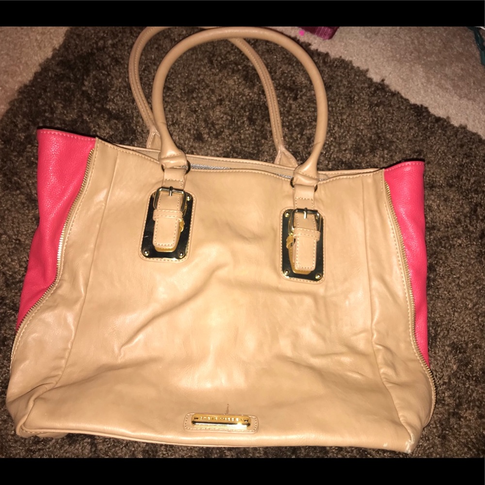 Steve Madden tote.